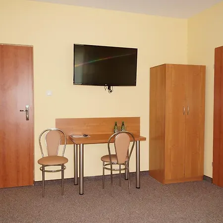 Hotel-Restauracja-Bar Rudka Островець-Свентокшиський Екстер'єр фото